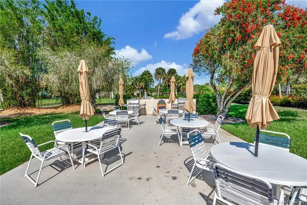 $2,300 | 511 Southwest South River Drive, Unit 207, Stuart, FL 34997