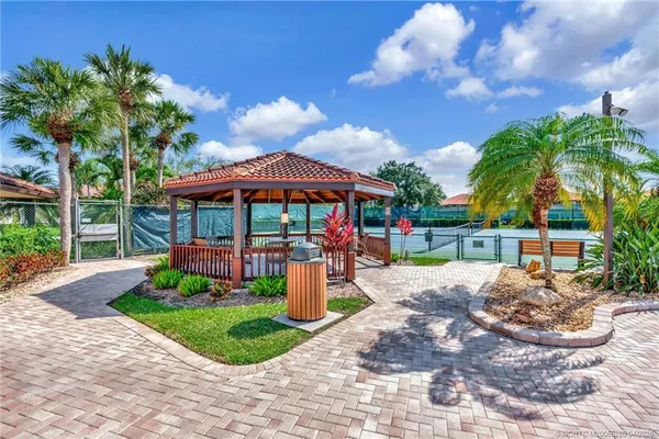 $2,300 | 511 Southwest South River Drive, Unit 207, Stuart, FL 34997