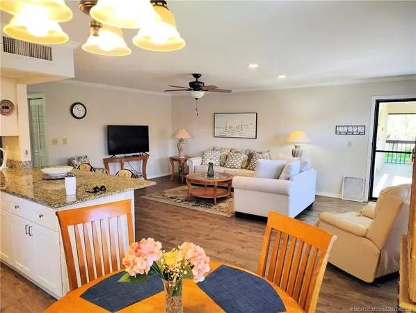 $2,300 | 511 Southwest South River Drive, Unit 207, Stuart, FL 34997