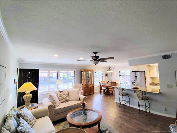 $2,300 | 511 Southwest South River Drive, Unit 207, Stuart, FL 34997
