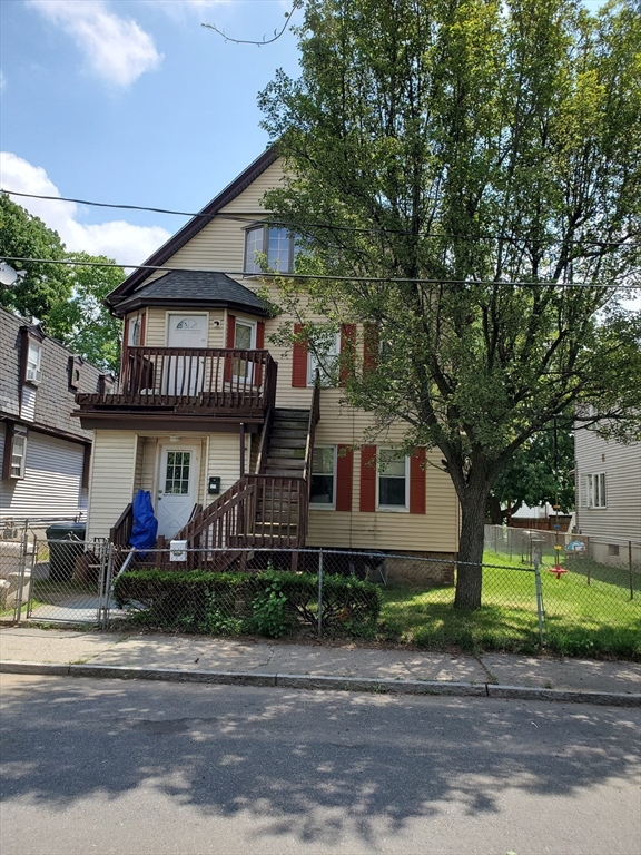 47 Lansing Place Springfield, MA 01108 - Photo 1 of 17 Gallery Image 1