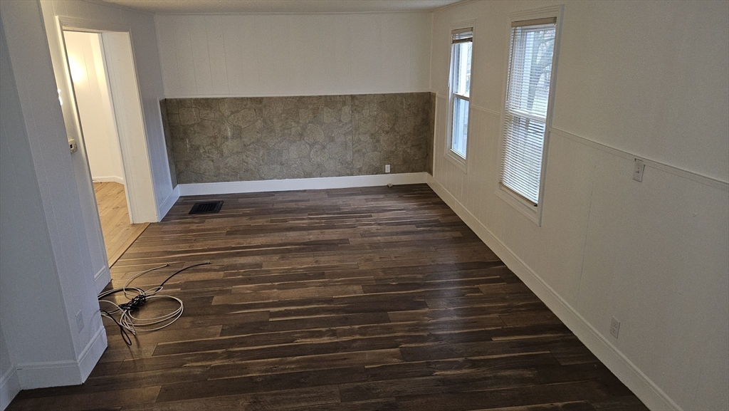 47 Lansing Place Springfield, MA 01108 - Photo 7 of 17 Gallery Image 7
