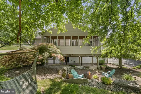$699,900 | 8807 Hawthorne Lane, Wyndmoor, PA 19038