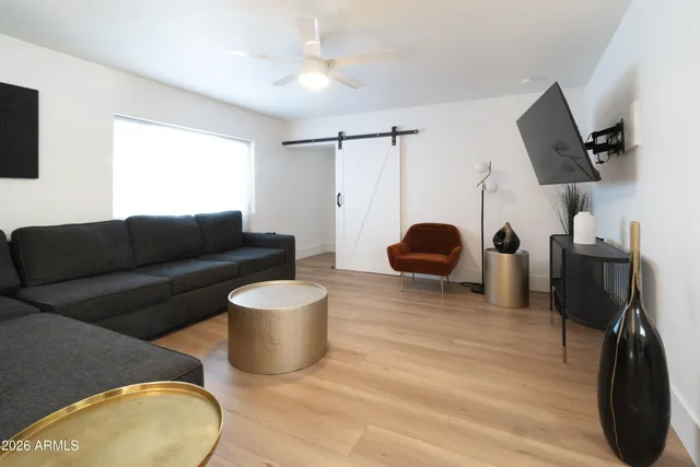 $7,995 | 4451 East Earll Drive, Phoenix, AZ 85018