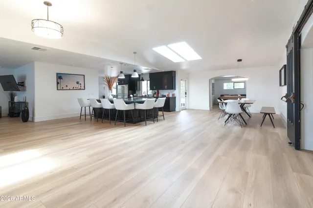 $7,995 | 4451 East Earll Drive, Phoenix, AZ 85018