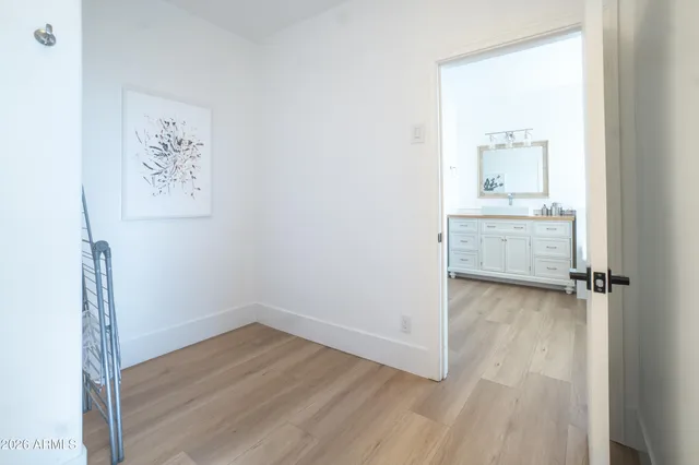 $7,995 | 4451 East Earll Drive, Phoenix, AZ 85018