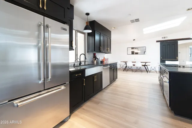 $7,995 | 4451 East Earll Drive, Phoenix, AZ 85018