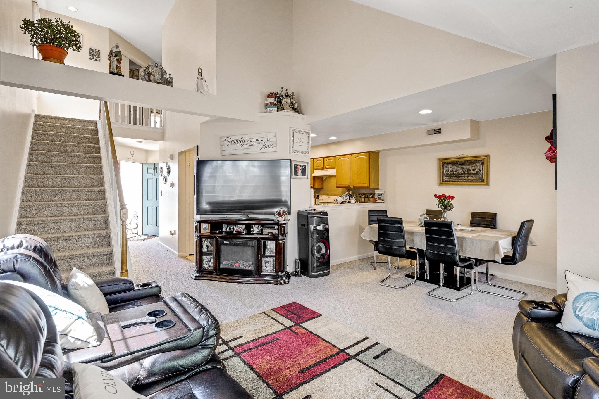 652 Elroy Road Souderton, PA 18964 - Photo 4 of 26 Unit 1