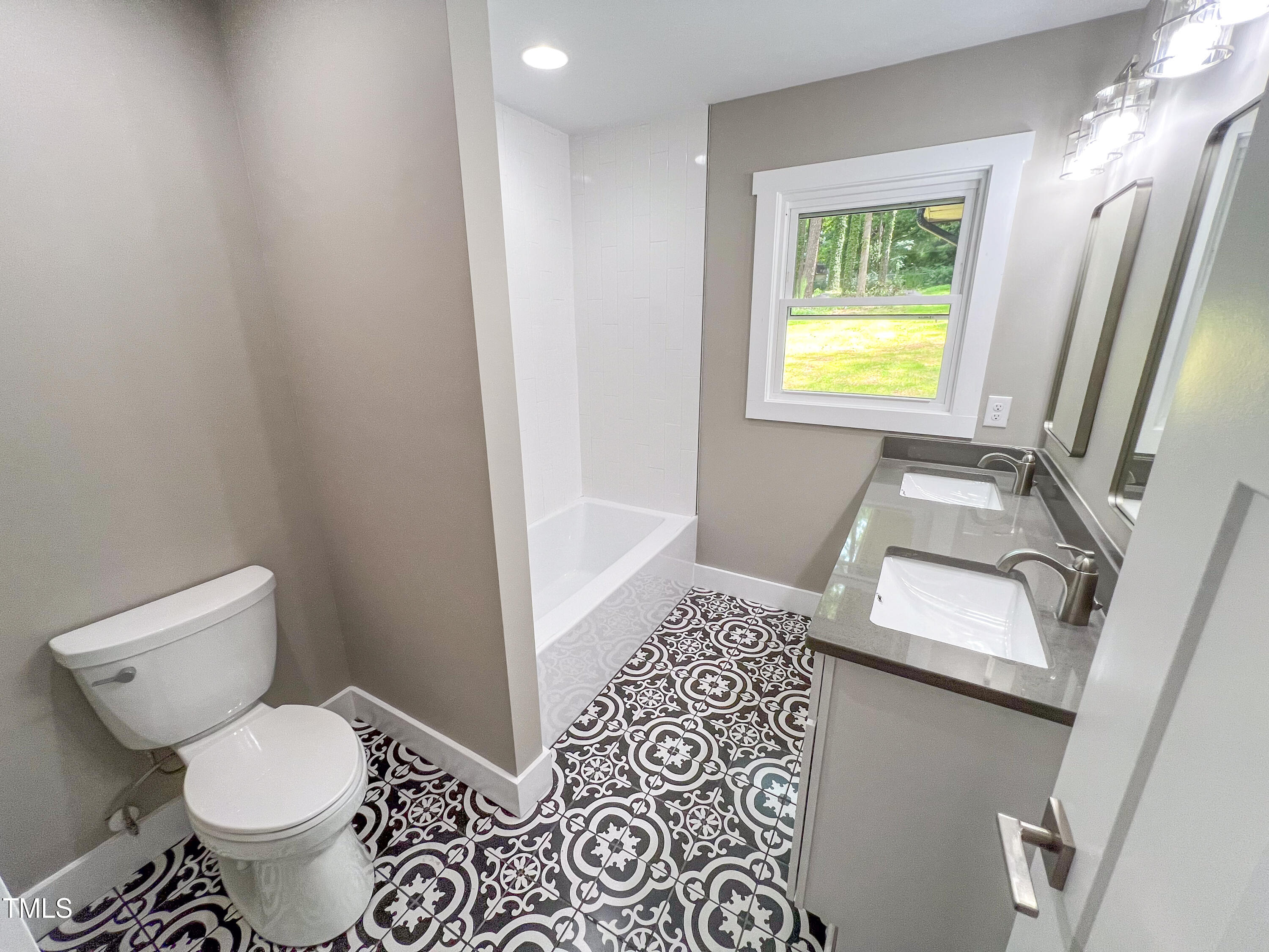 1810 Dorton Road Raleigh, NC 27607 - Photo 16 of 20 1810 Dorton Rd-45