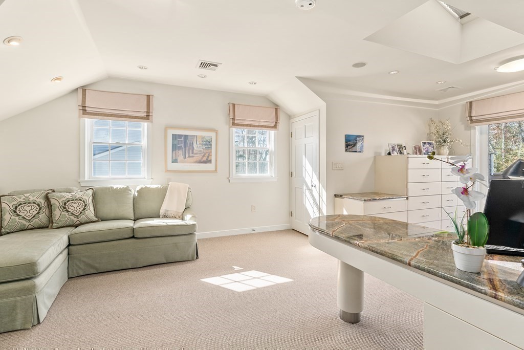 180 Standish Road Needham, MA 02492 - Photo 20 of 32