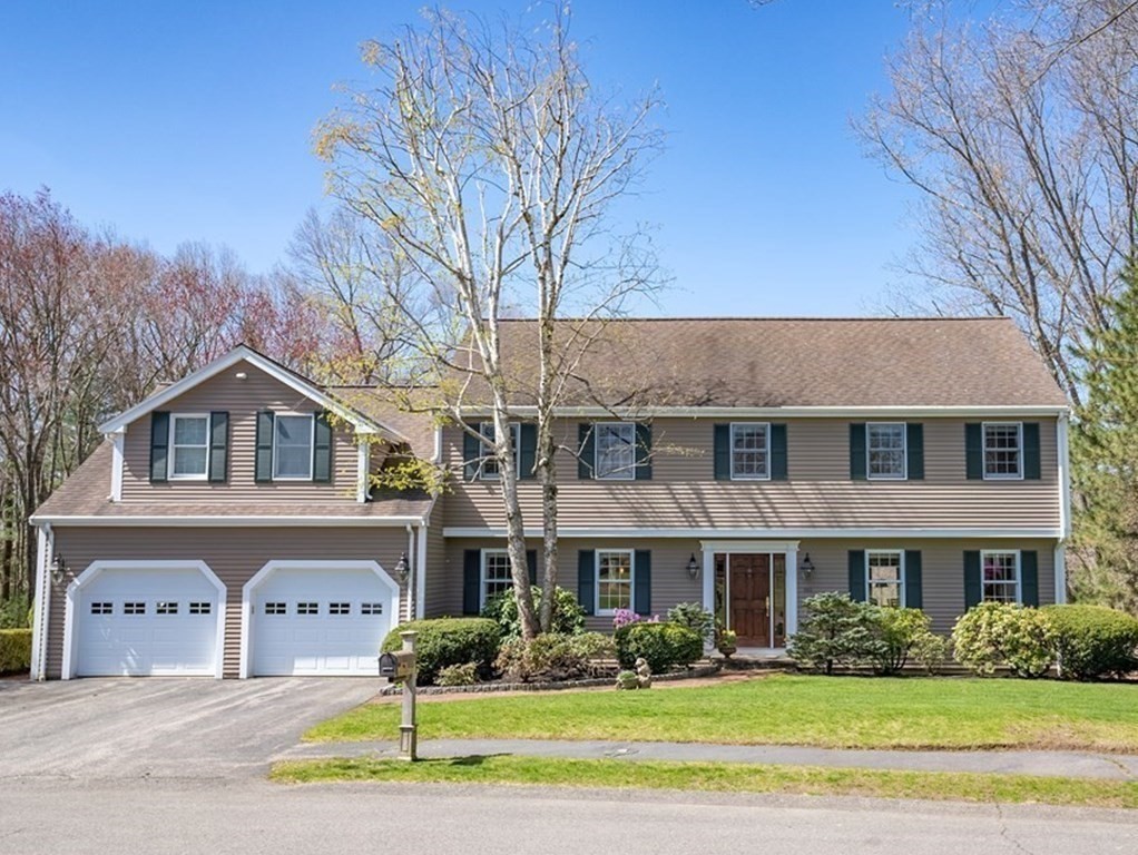 180 Standish Road Needham, MA 02492 - Photo 3 of 32