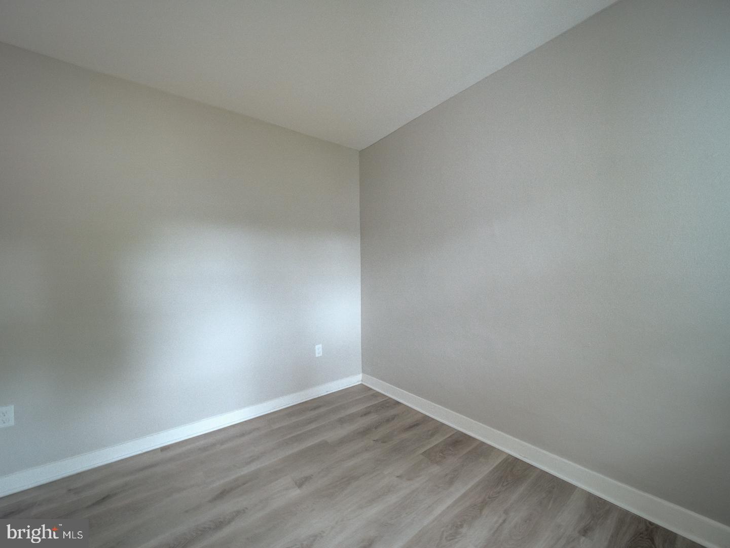 8001 Barlowe Road Landover, MD 20785 - Photo 30 of 33