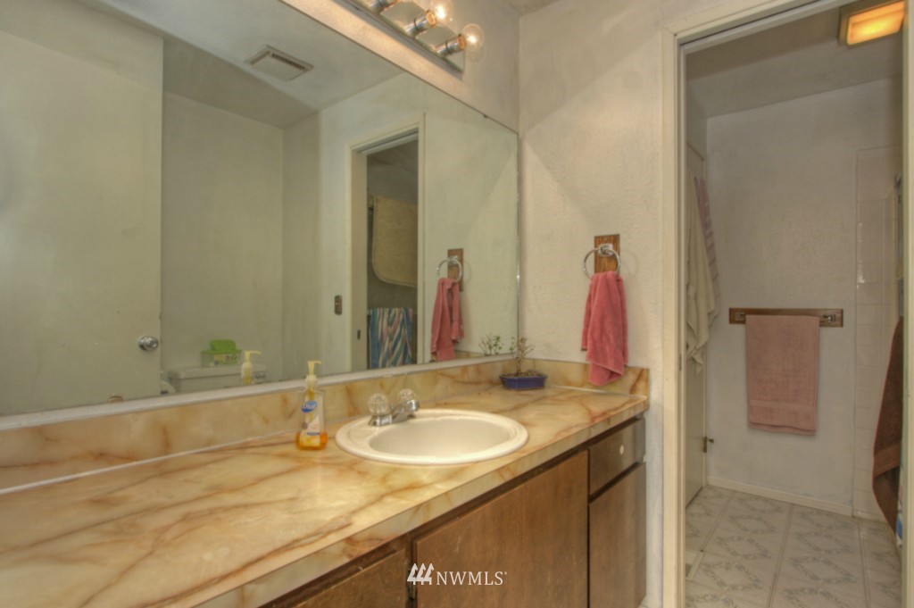 46015 Southeast Mt Si Road North Bend, WA 98045 - Photo 14 of 17 Gallery Image 14