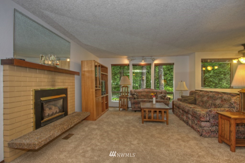 46015 Southeast Mt Si Road North Bend, WA 98045 - Photo 10 of 17 Gallery Image 10