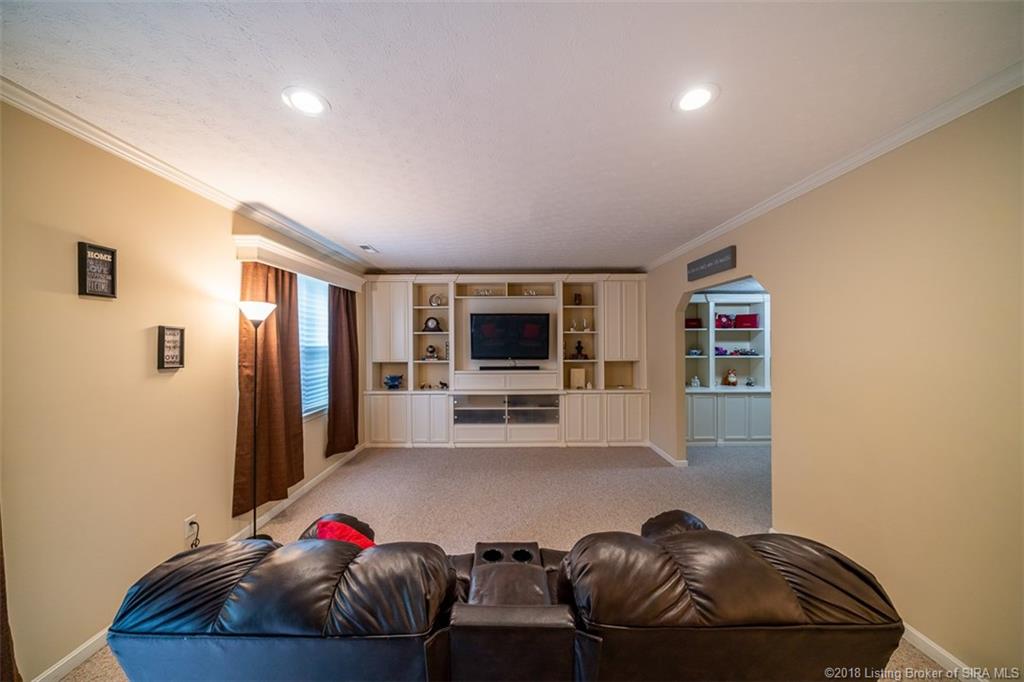 914 Nettle Ridge Road Jeffersonville, IN 47130 - Photo 27 of 37 Gallery Image 27