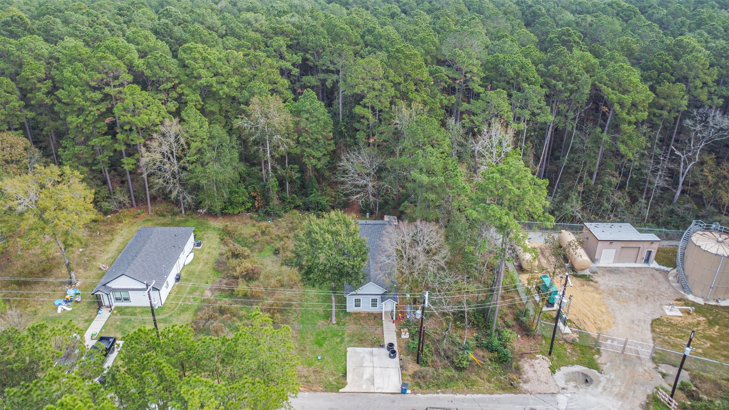 15514 Hickory Drive Montgomery, TX 77356 - Photo 17 of 26 an aerial view of residential house with outdoor space
