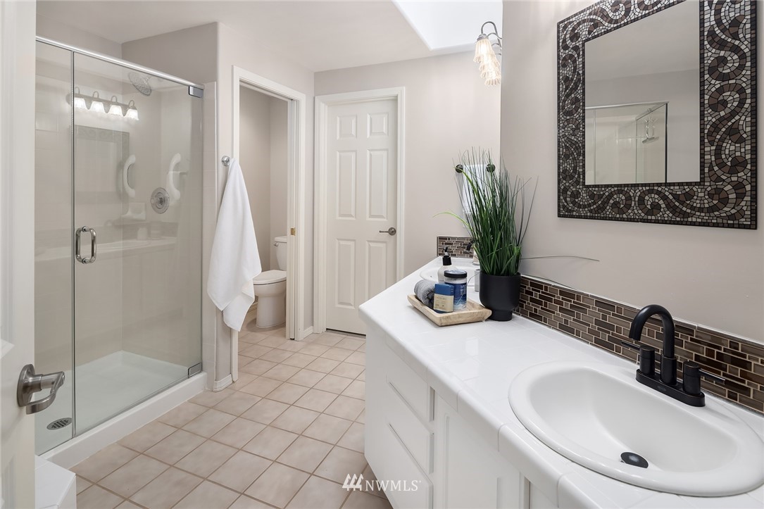 4801 Northeast 18th Place, Unit A Renton, WA 98059 - Photo 14 of 21