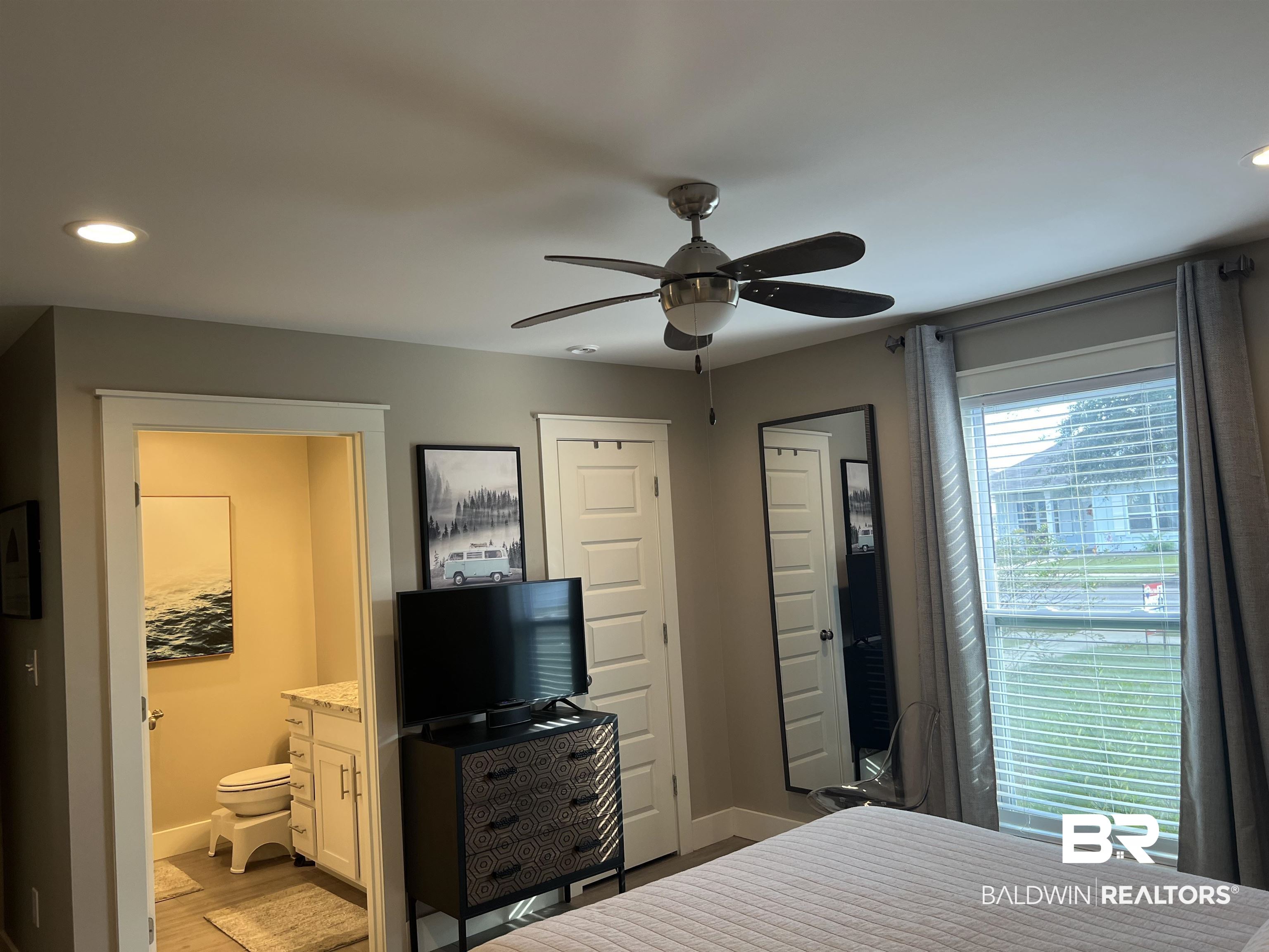 24093 Veranda Circle Elberta, AL 36530 - Photo 17 of 29 Primary Bedroom