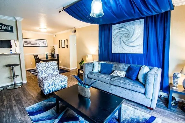 $939 | 424 South Bender Avenue, Unit 8805, Humble, TX 77338