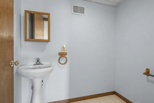 $376,000 | 20756 200th Avenue, Tustin, MI 49688