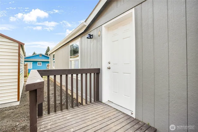 $410,000 | 15919 81st Avenue East, Puyallup, WA 98375