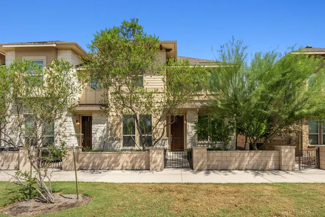 a view of fountain in front of building