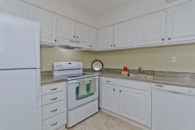 $175,000 | 45 Nassau Drive, Unit 45, Springfield, MA 01129