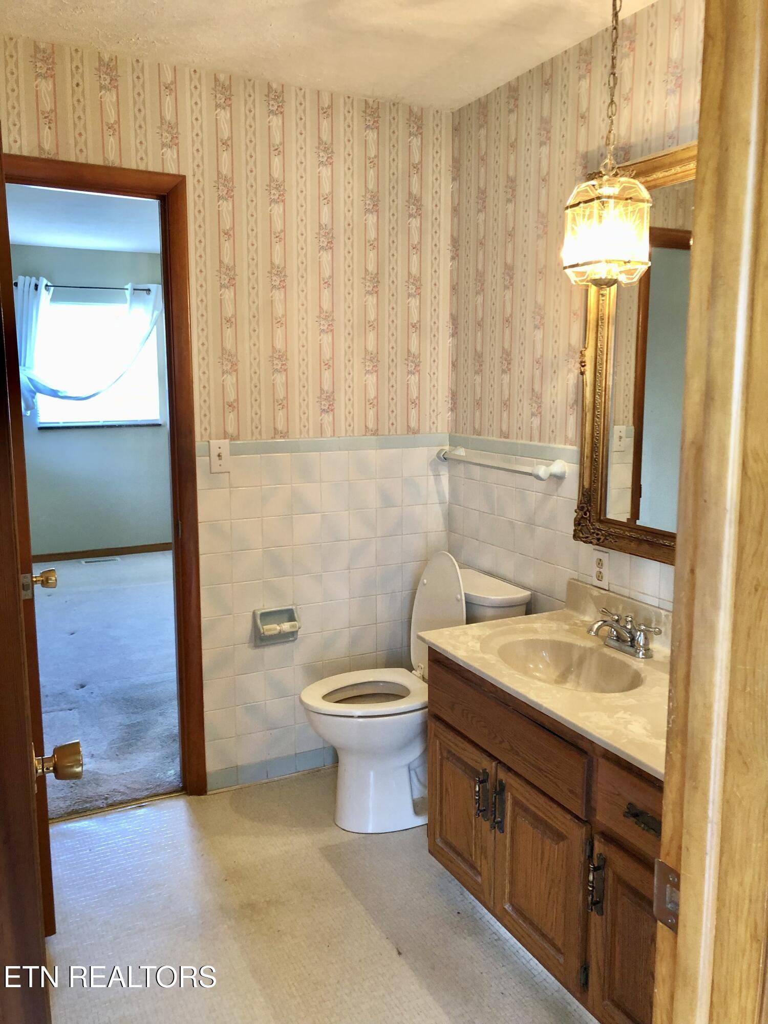 154 East Wolf Valley Road Heiskell, TN 37754 - Photo 26 of 40 IMG_3125