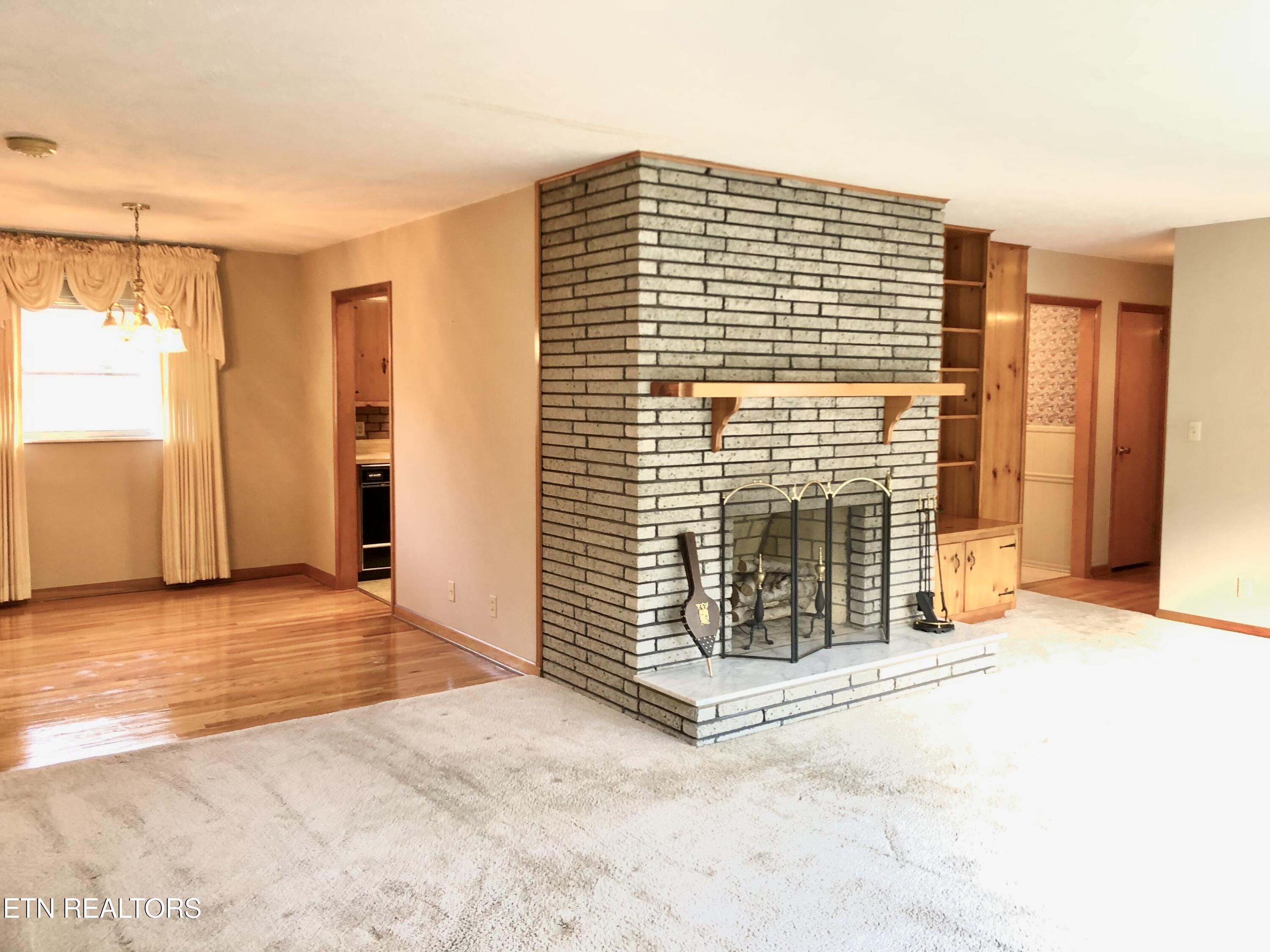 154 East Wolf Valley Road Heiskell, TN 37754 - Photo 6 of 40 IMG_3128