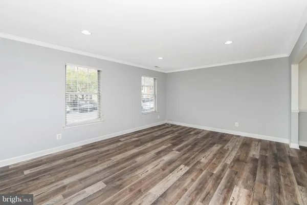 $365,000 | 306 Fountain Hall Court, Mount Laurel, NJ 08054