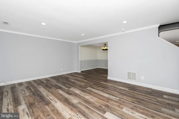 $365,000 | 306 Fountain Hall Court, Mount Laurel, NJ 08054