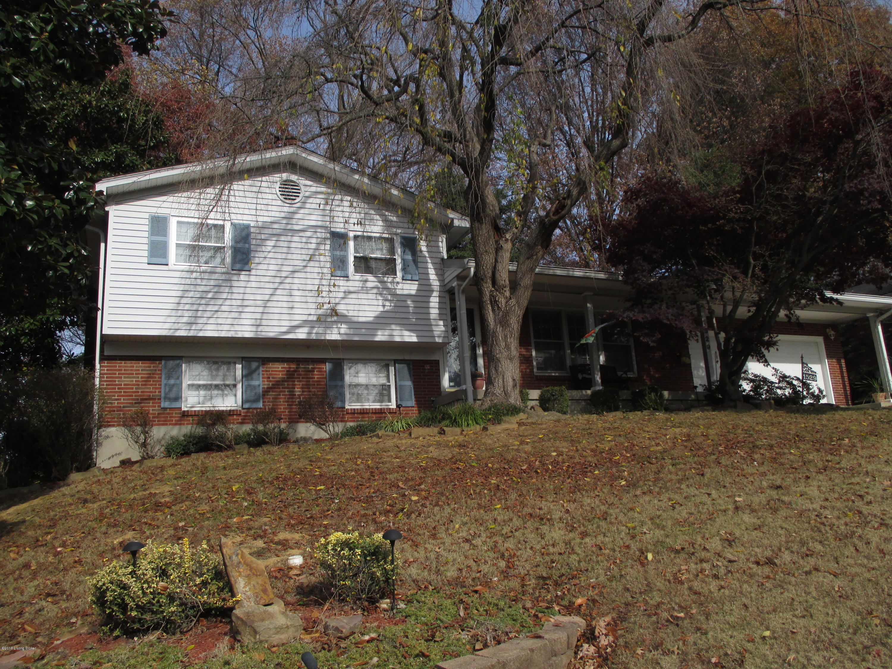 1529 Knight Road Louisville, KY 40216 - Photo 2 of 25 IMG_0084