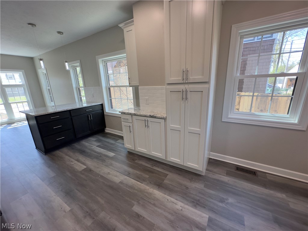 3655 Bainbridge Road Cleveland Heights, OH 44118 - Photo 5 of 43