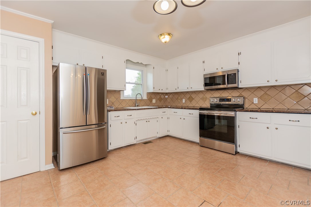11100 Hitchcock Road Disputanta, VA 23842 - Photo 15 of 34 Gallery Image 15
