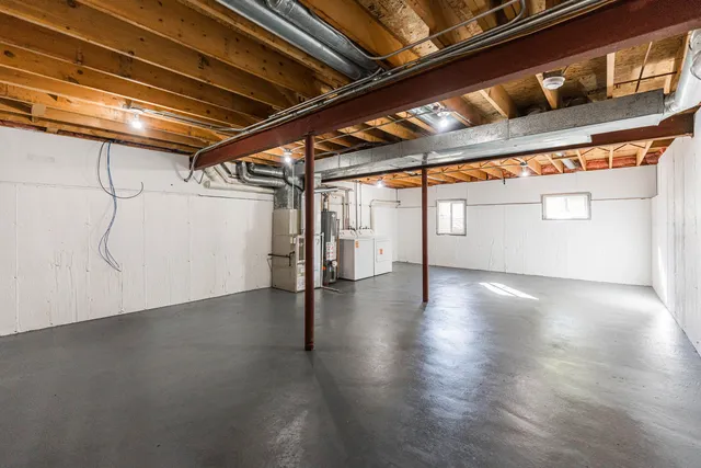 a view of a storage & utility room