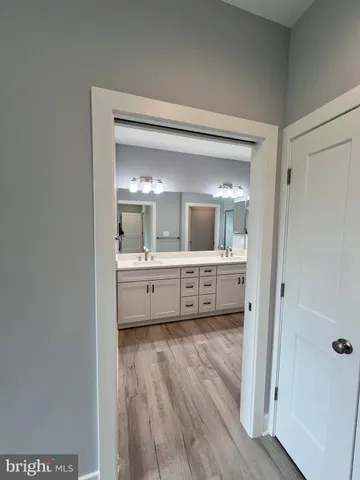 a bathroom with a toilet