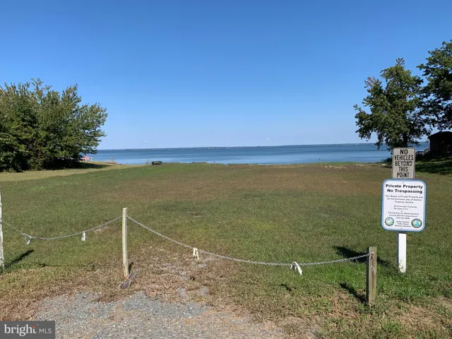 $359,900 | 662 Glebe Harbor Drive, Montross, VA 22520