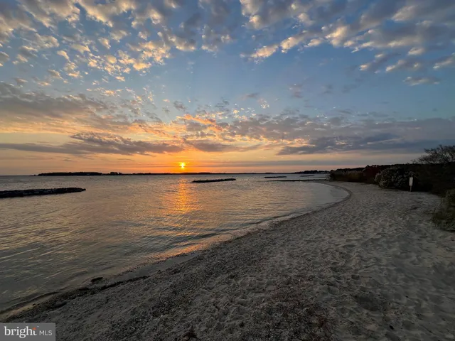 $359,900 | 662 Glebe Harbor Drive, Montross, VA 22520