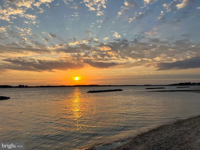 $359,900 | 662 Glebe Harbor Drive, Montross, VA 22520