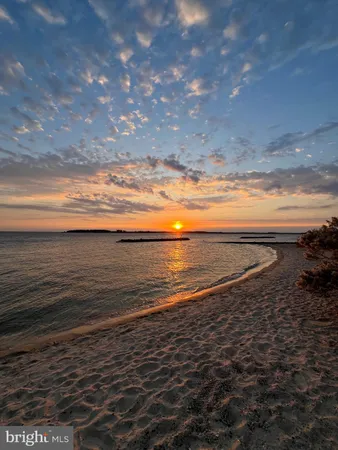 $359,900 | 662 Glebe Harbor Drive, Montross, VA 22520