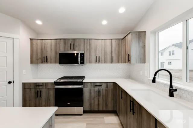 $469,990 | 10485 West Tinder Street, Star, ID 83669