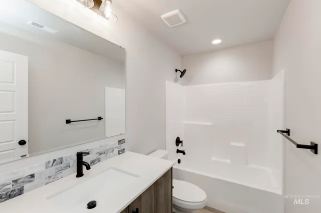 $469,990 | 10485 West Tinder Street, Star, ID 83669