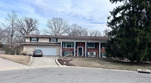 $206,000 | 4805 Sandy Court, Alton, IL 62002