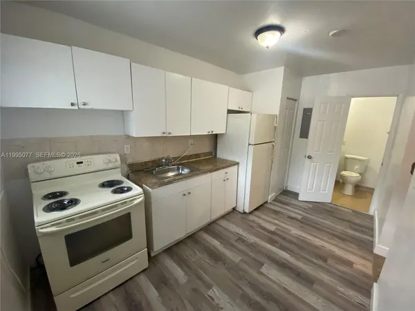 $2,100 | 5905 Northwest 3rd Avenue, Unit 2/2, Miami, FL 33127
