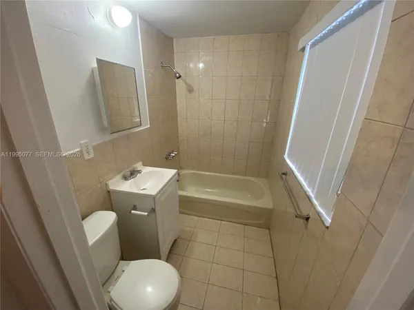 $2,100 | 5905 Northwest 3rd Avenue, Unit 2/2, Miami, FL 33127