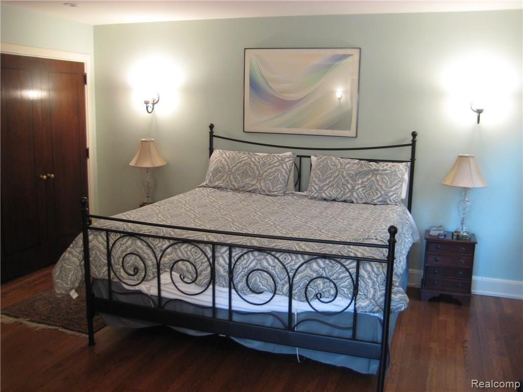 1129 Yorkshire Road Grosse Pointe, MI 48230 - Photo 10 of 13 IMG_9816.JPG