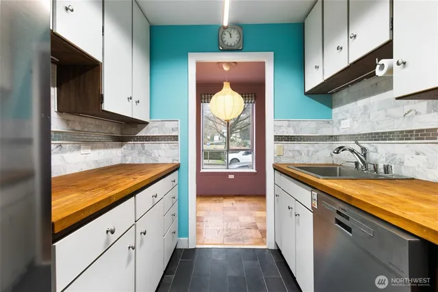 $450,000 | 1221 Minor Avenue, Unit 109, Seattle, WA 98101