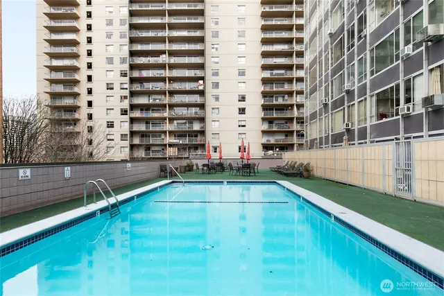 $450,000 | 1221 Minor Avenue, Unit 109, Seattle, WA 98101