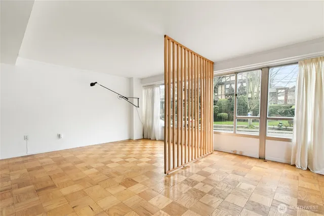 $450,000 | 1221 Minor Avenue, Unit 109, Seattle, WA 98101