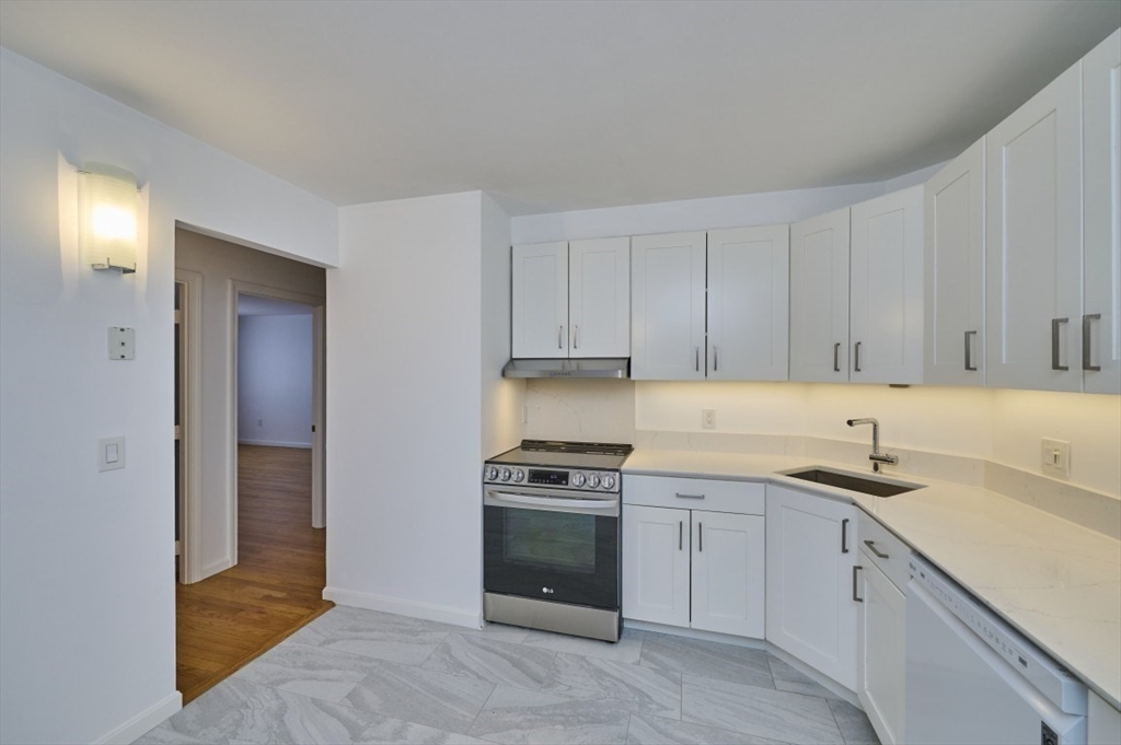 151 Coolidge Avenue, Unit 404 Watertown, MA 02472 - Photo 11 of 26